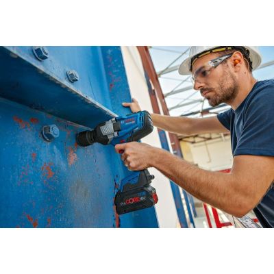 8. Bosch 3/4" impact wrench model GDS 18V-1600 HC solo, 1600Nm, ring