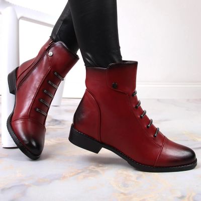 19. Jezzi W JEZ52G red insulated ankle boots with decorations
