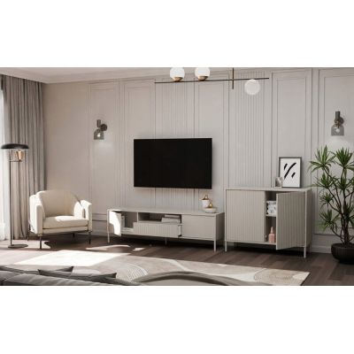 7. KAMARO 2D SLIM CASHMERE CHEST