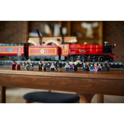 24. LEGO Harry Potter 76405 Hogwarts Express Collector's Edition