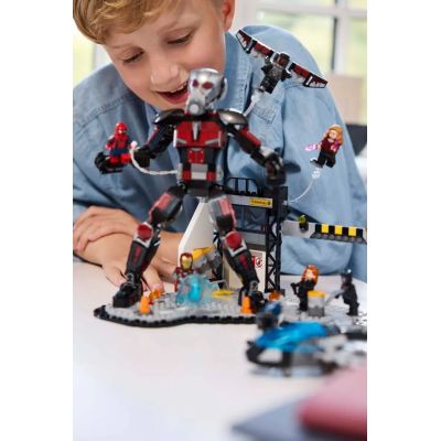 9. LEGO MARVEL SUPER HEROES 76314 Captain America: Civil War Battle