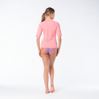 9. Women's UV UVER WMNS T-shirt