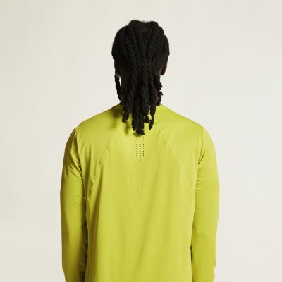 9. Craft Adv Essence LS Tee 2 M 92800659911