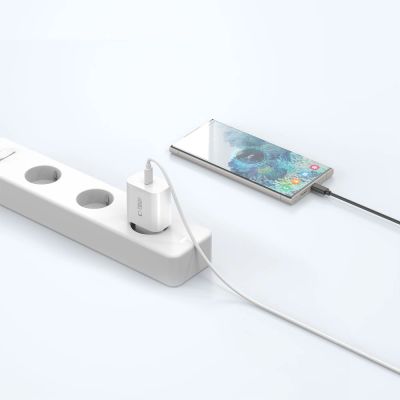 6. Tech-Protect NC20W wall charger USB-C port - white