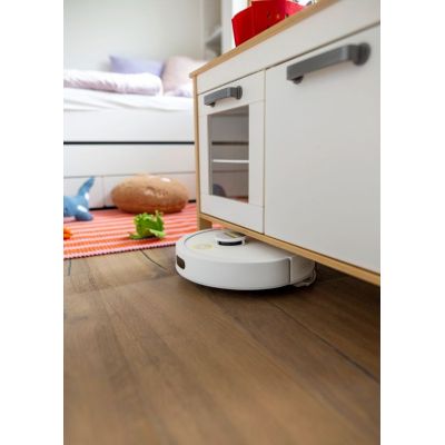 16. KARCHER RVC 3 cleaning robot