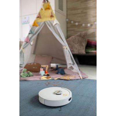 7. Cleaning robot with KARCHER RVC 3 Comfort base