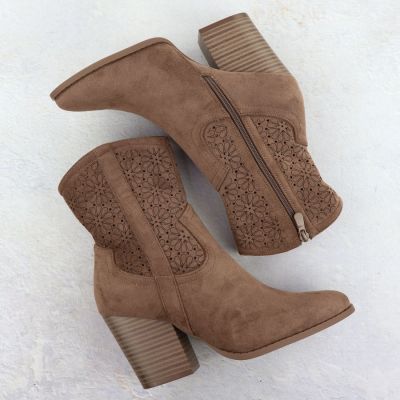 4. Women's openwork cowboy boots, suede, brown, S.Barski HY52-514