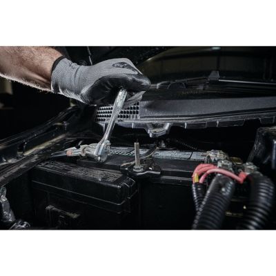 2. DeWALT DWMT81610-0 socket/socket set