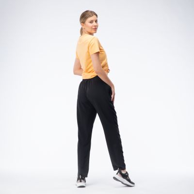 9. Women's Jeans WMNS