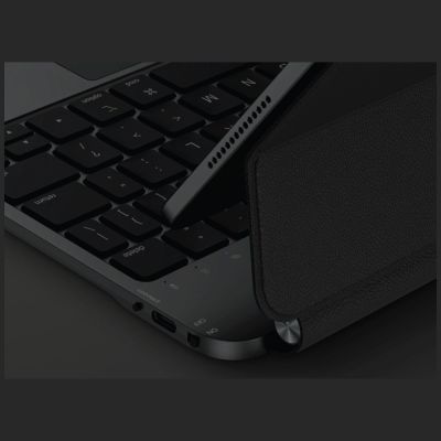 5. Uniq Venno Pro Magnetic Smart Case with Keyboard for iPad 11" A16 (2025) / iPad 10.9" (2022) - Black