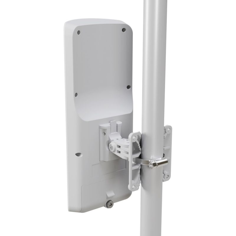 3. Mikrotik mANTBox ax 15s White PoE Support