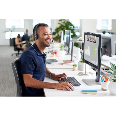 11. LOGITECH C505 HD CAMERA