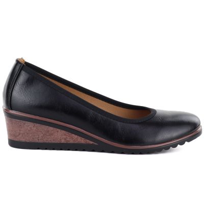 2. Women's black wedge shoes Vinceza 58628