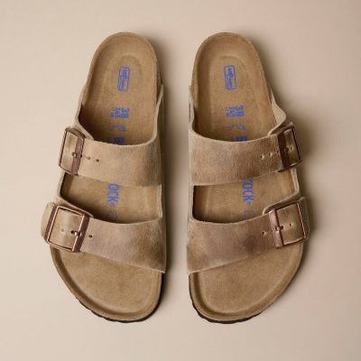 9. Birkenstock Arizona Soft Footbed Oiled Leather Tobacco Brown Narrow Women's/Men's Slides (0552813)