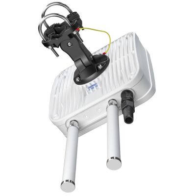 6. QuWireless QuMax Directional PoE/LAN Antenna 6 dBi