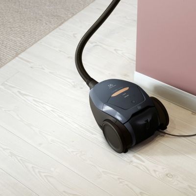 8. ELECTROLUX Pure D8 PD82-8DB Vacuum Cleaner