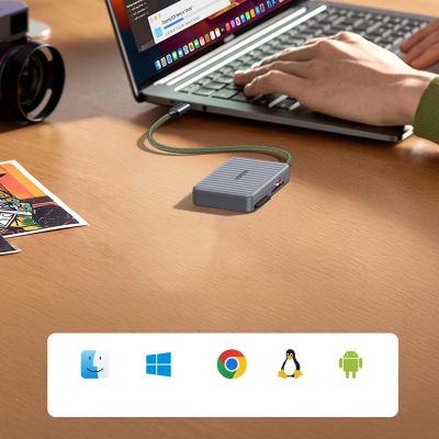 9. Ugreen CM868 USB-C Memory Card Reader - Gray