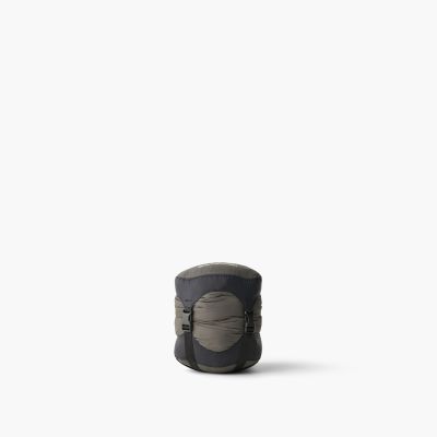 3. SEA TO SUMMIT Traveller Down Sleeping Bag 7C/45F