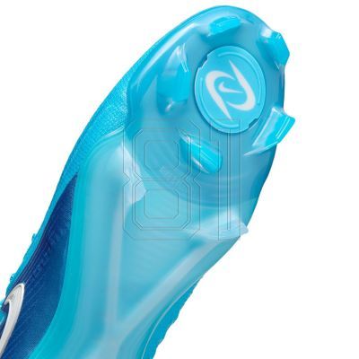 4. Nike Phantom Luna II Elite FG M FJ2572-400 football boots