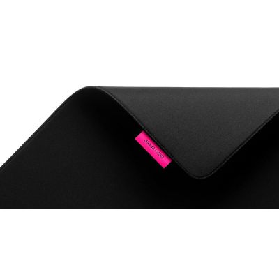 2. SteelSeries QcK Performance Speed L Mouse Pad