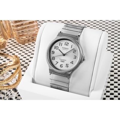 5. CASIO MQ-24S-8BEF Men's Watch Unisex + BOX