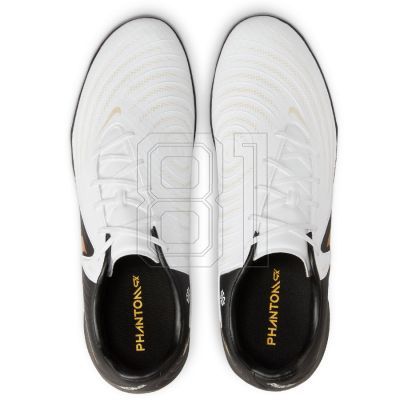 3. Nike Phantom GX II Academy IC M FJ2581-100 football boots