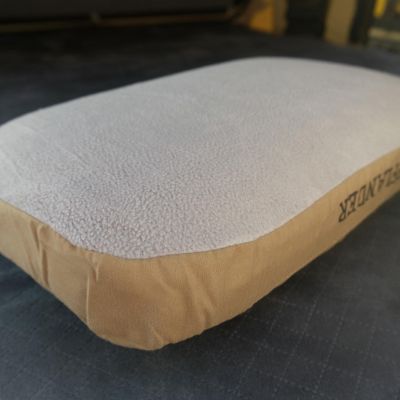 13. OFFLANDER CAMPING PILLOW
