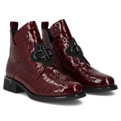 6. Women’s burgundy patent leather croc-effect ankle boots Filippo DBT7191