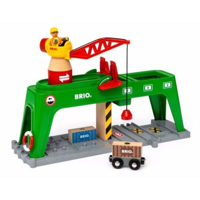 2. BRIO Container Crane