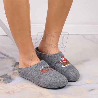 9. Christmas felt slippers Panto Fino WKK267022 INT1797A