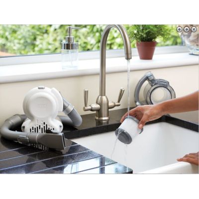 10. Handheld Vacuum Cleaner PD1820LF-QW BLACK+DECKER