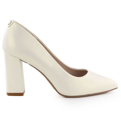 9. Pearl beige pointed toe pumps Sergio Leone PB216