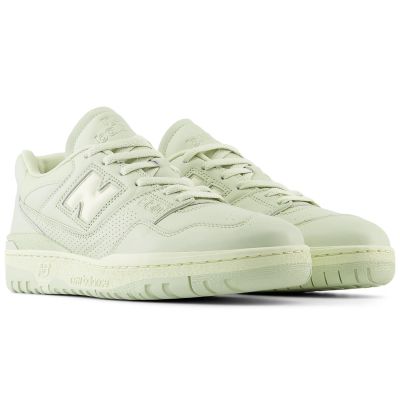 11. New Balance unisex BB550MCC shoes