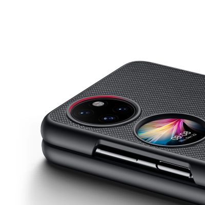 4. Dux Ducis Fino case is made of nylon material Huawei P50 Pocket black