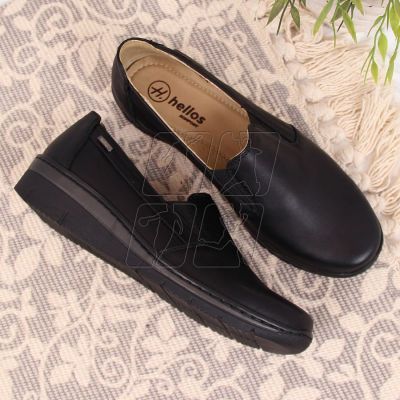 5. Leather slippers Helios W H350E black