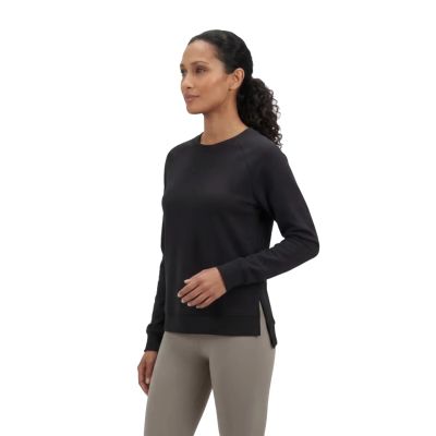3. Skechers Skechluxe Elevate Crewneck LT152-BLK Black L