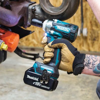 4. MAKITA DTW301Z Cordless Impact Wrench 1/2" 18V Black, Blue