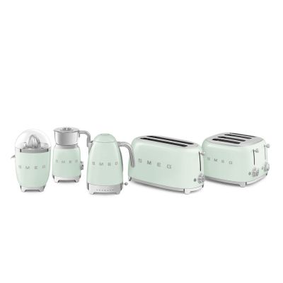 11. Smeg KLF04PGEU Electric Kettle 1.7 L 2400 W Green