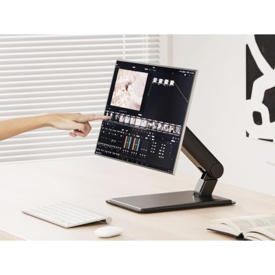 4. Equip 650124 Monitor Holder/Stand 81.3 cm (32") Desk Black
