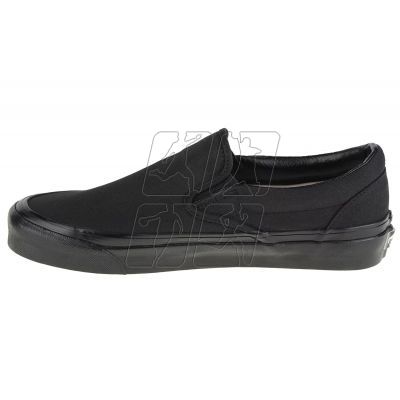 6. Vans Classic Slip-On VN0A3JEXUCX1