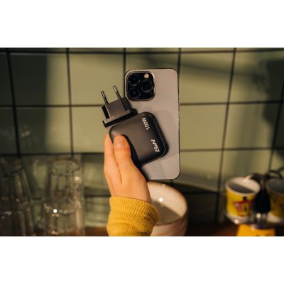 10. Verbatim GaN Charger 100W Universal Black AC Fast Charging Internal