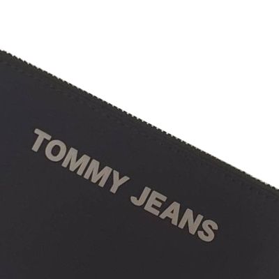 3. Tommy Hilfiger TJW Nautical Mix Large NYL women's wallet - AW0AW08414 0F4