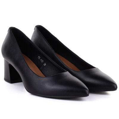 3. Women's black Sergio Leone PB413 pointed toe pumps