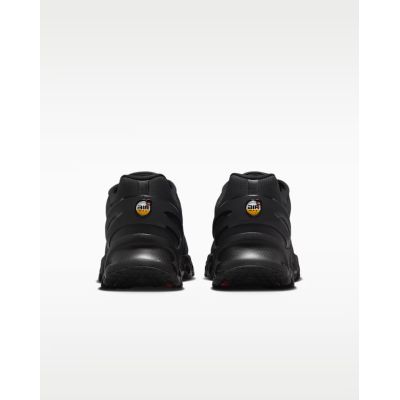 6. Nike AIR MAX DN8 (FQ7860-002)