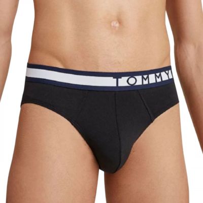12. Tommy Hilfiger Brief M UM0UM01227
