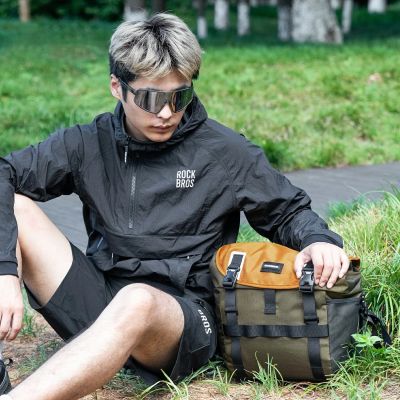 5. Rockbros W019 Handlebar Bike Bag 13.5-24L - Green-Orange