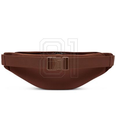 2. Nike Heritage DB0490-265 waist bag