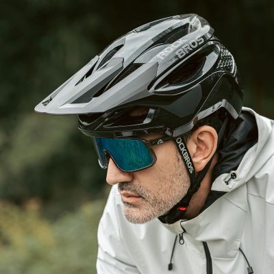 15. Rockbros LK-99 Mountain Bike Helmet with Adjustable Visor and Magnetic Closure 58-62 cm - Black