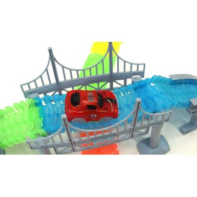 8. Amewi Magic Traxx Race Track