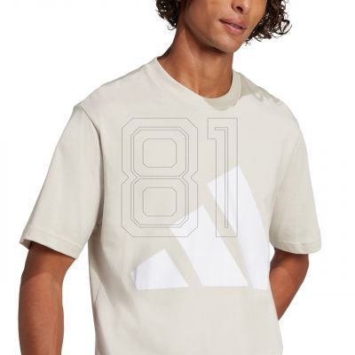 5. adidas Essentials Big Logo T-shirt M JE8933